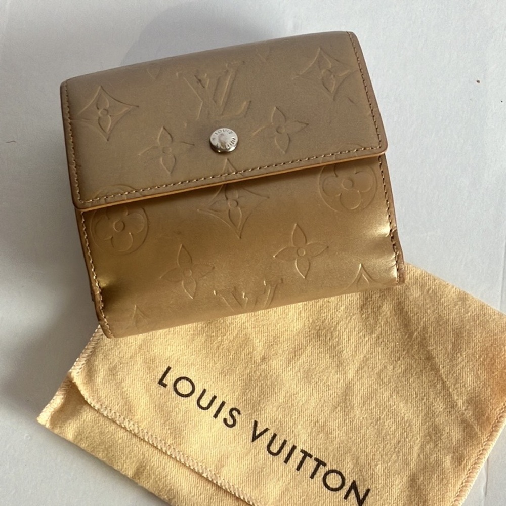 39 Louis Vuitton Empreinte